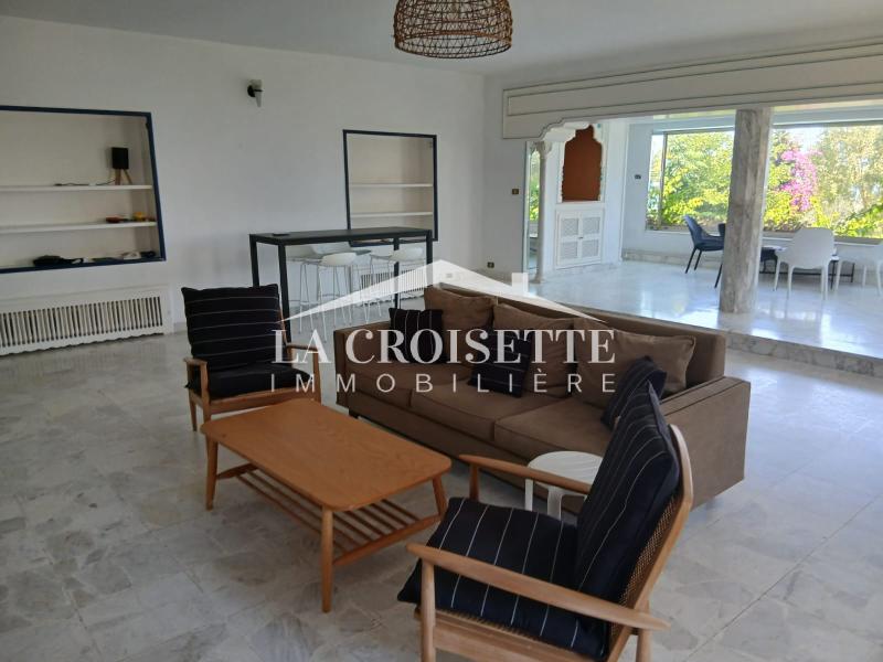 Villa S+4 avec piscine et jardin à La Marsa